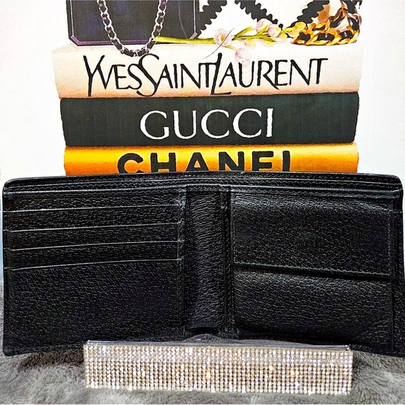 Gucci Wallet Leather Black Bifold Wallet Bee x
Star 495053 - Picture 4 of 7